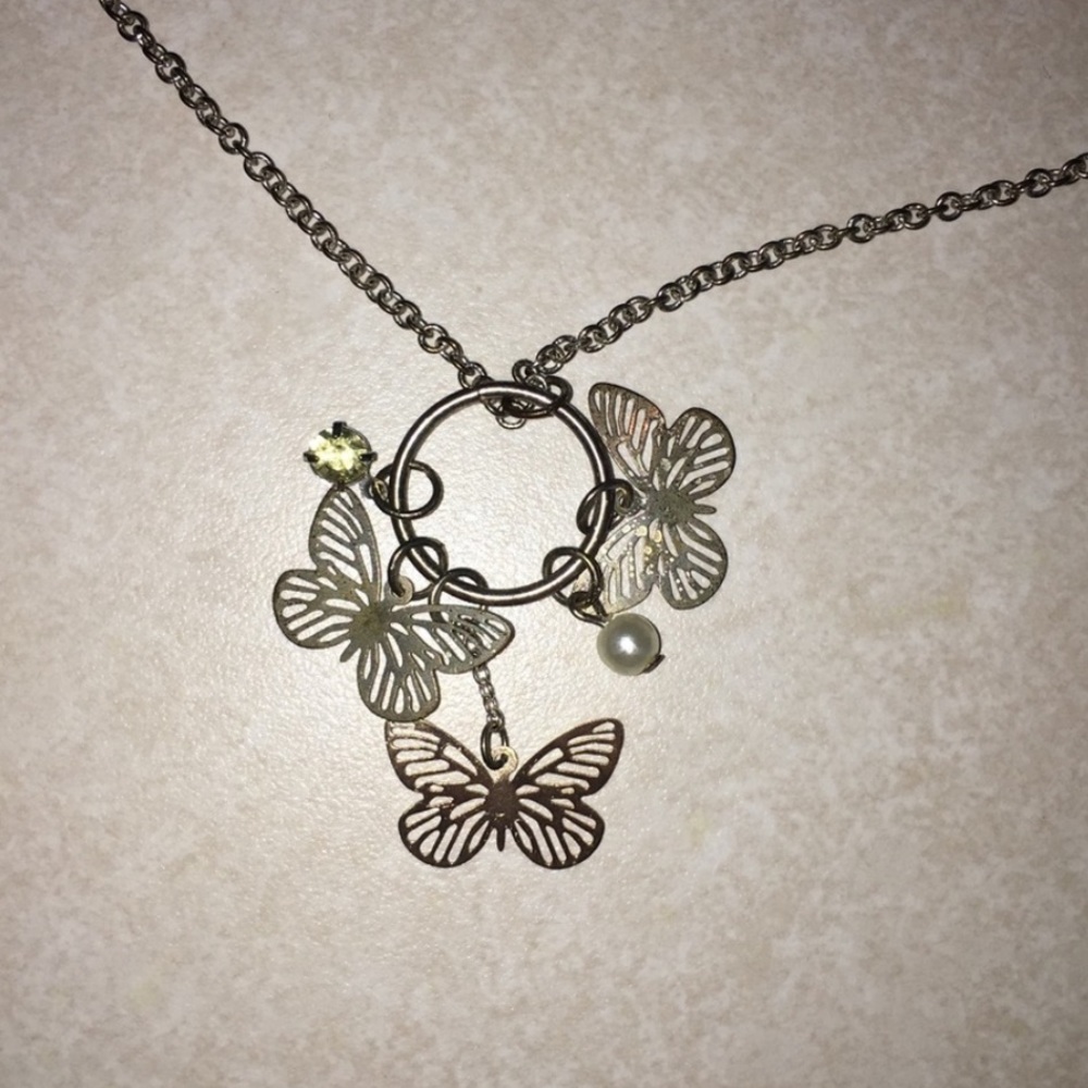 Butterfly Necklace - Picture 4 of 4